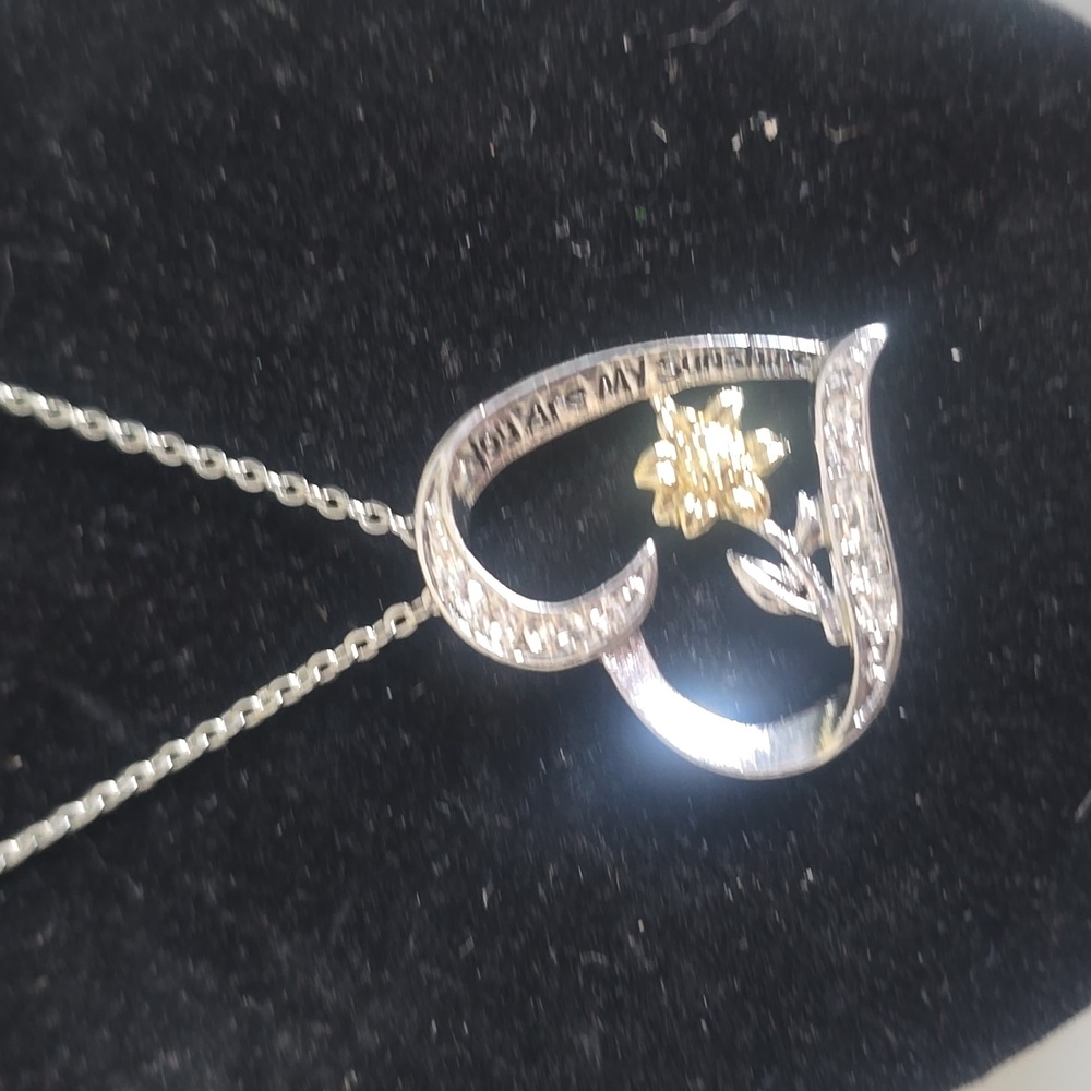 Heart-Shaped Silver Plated "You Are My Sunshine" Pendant Necklace New - Picture 4 of 4